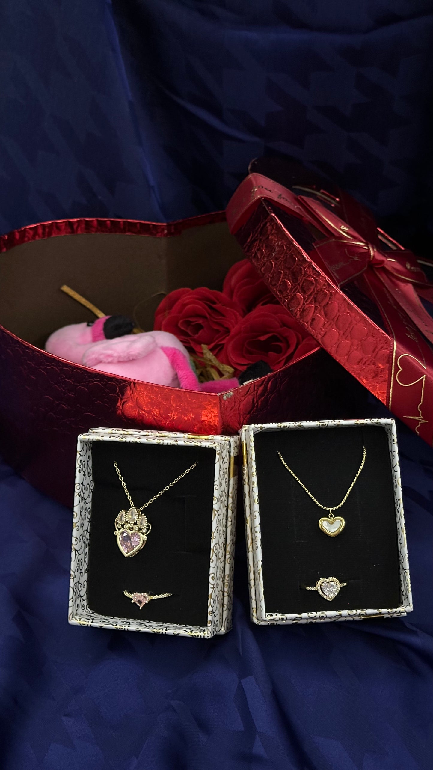 4'LÜ SET ( 2 KOLYE 2 YÜZÜK VE HEDİYELER )